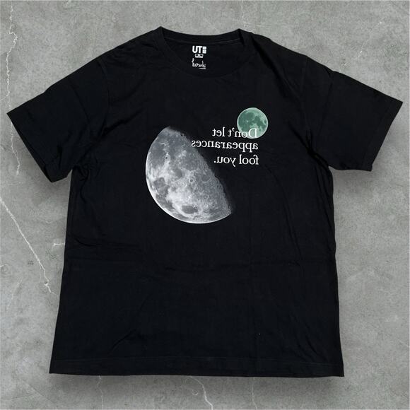 Uniqlo x Haruki Murakami Collab IQ84 XL Black T-Shirt Size XL Japan Literature - Picture 1 of 9